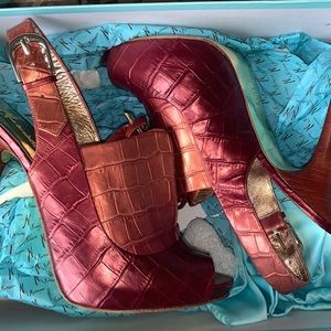 Marciano dark pink crocodile heel size 8